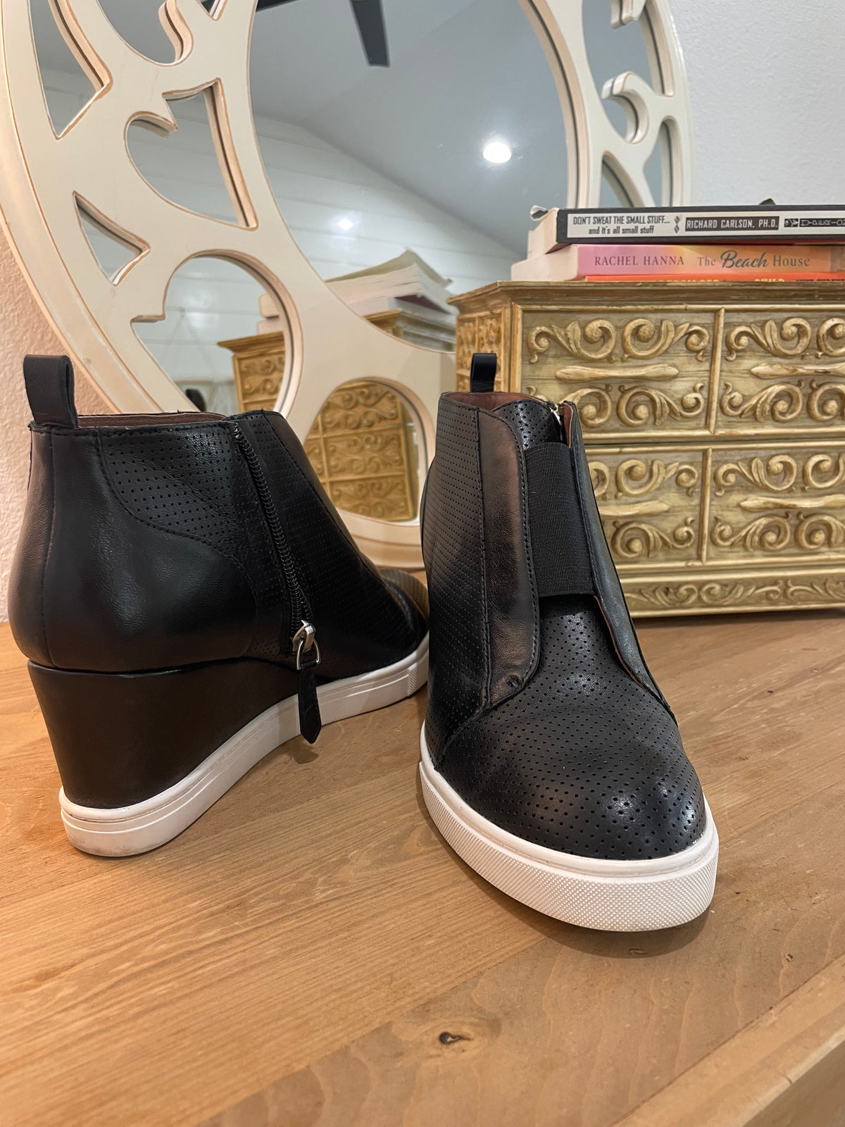 Linea Paolo Black Leather Perforated Wedge Sneaker Booties Size 8.5